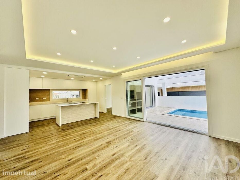 Casa / Villa T3 em Fernão Ferro de 130,00 m2