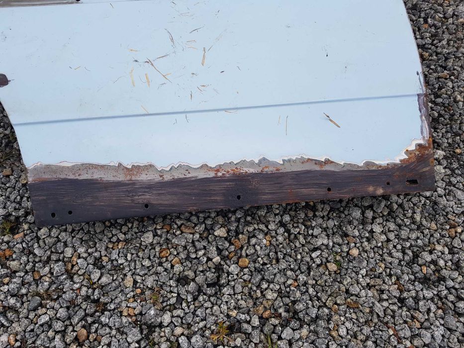 Drzwi tylne prawe mercedes W123 sedan