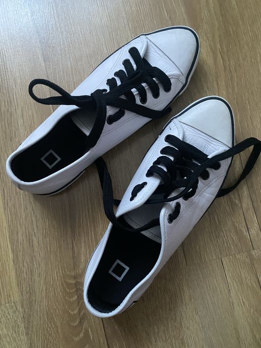 Sprzedam tramki sportowe skorzane 37