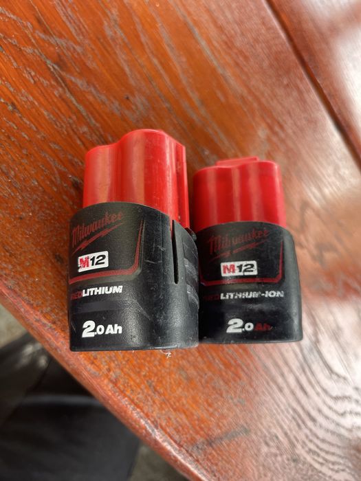 2X bateria milwaukee M12 2.0ah li-ion