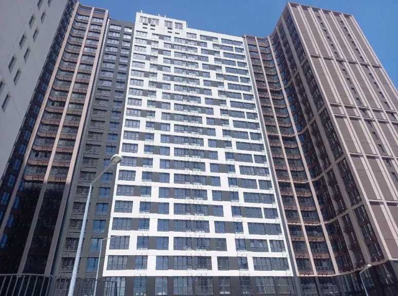 ЖК Модерн, 100 кв.м., кухня студия и 3 раздельные комнаты.