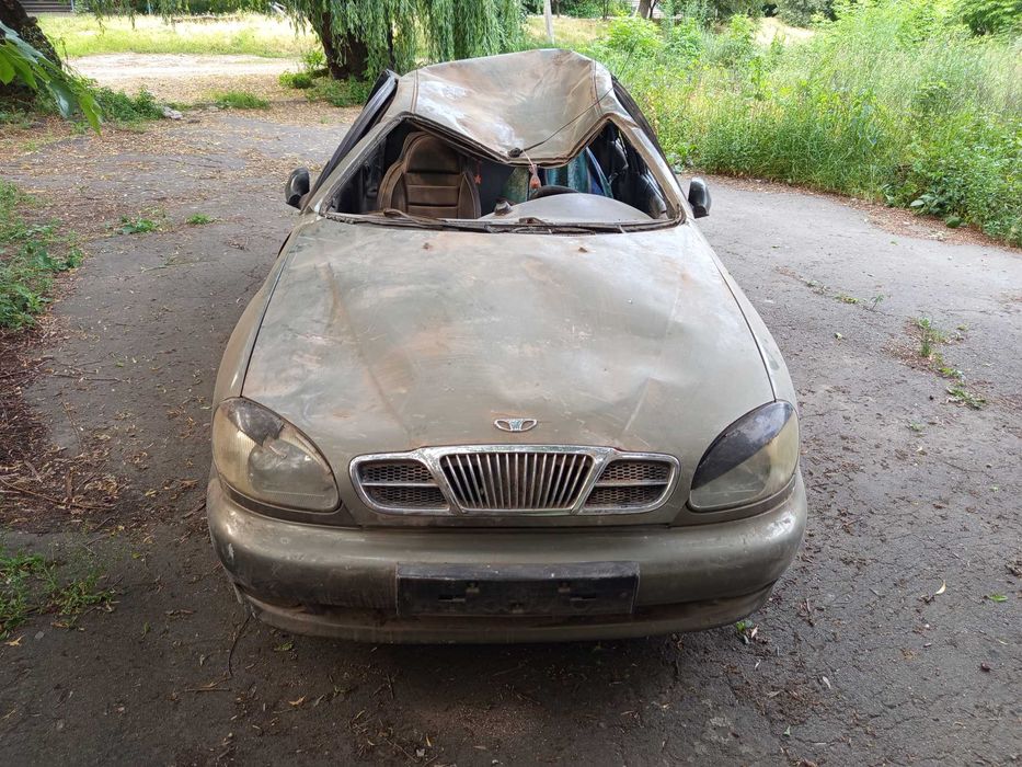 Продам lanos на ходу с пам'ятим кузовом після прильоту, двигун та ходова частина в нормі гарна резина,титани.