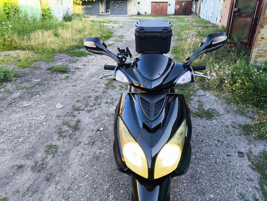 Продам скутер 150сс