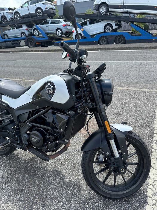 Benelli leoncino 250