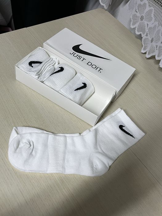 Repliki skarpet nike długie i średnie długości
