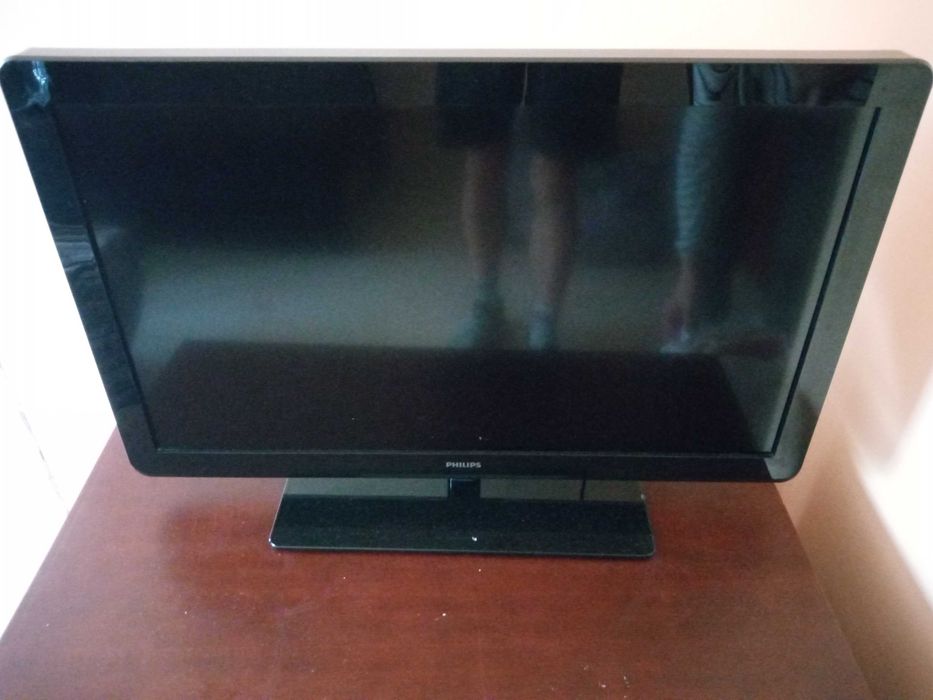 elewizor Philips 32 cale Full HD (32PFL3007H) – Sprawny, OKAZJA