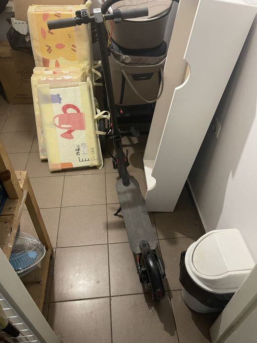 Електросамокат продам