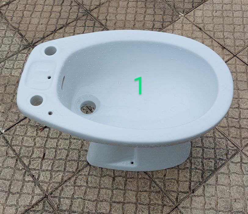 Loiça Sanitaria Bidé / Bide VALADARES...