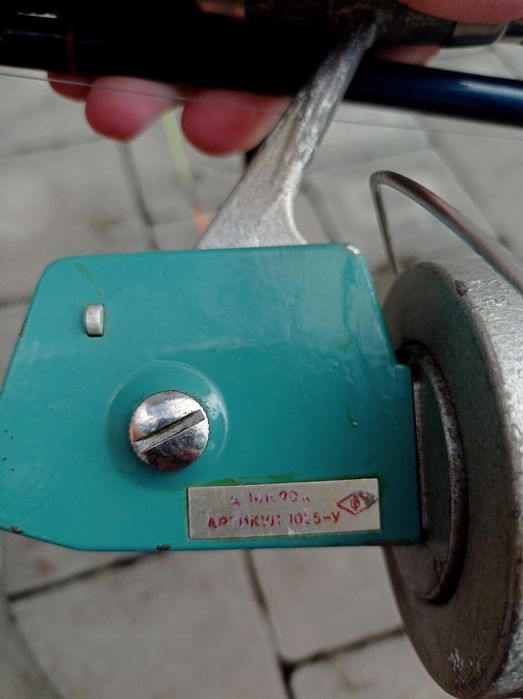 Продам 2 спінінга