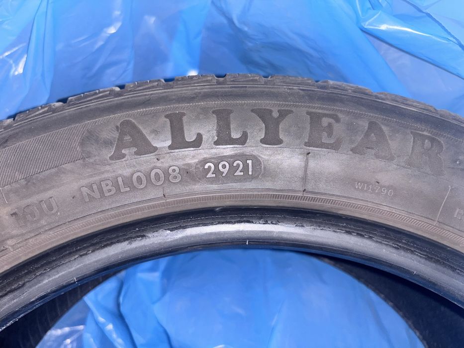 Tomket Allyear 3 R17 215/50