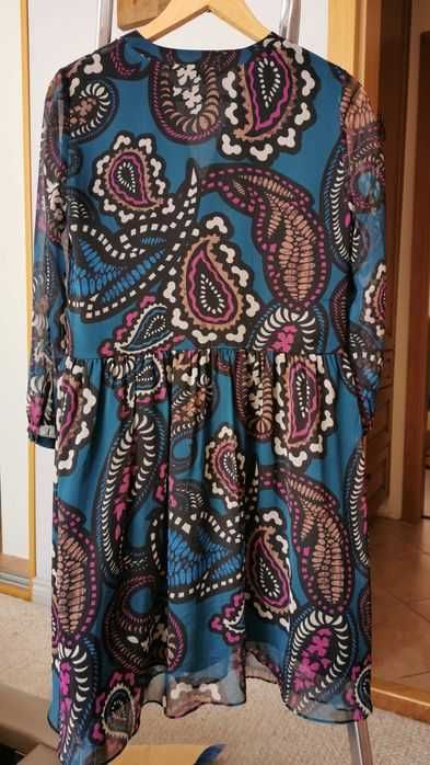Solar sukienka z wzorem PAISLEY