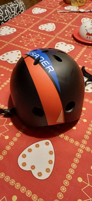 Kask rowerowy , wrotki , deska