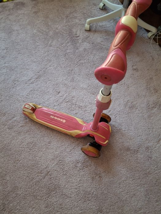 Дитячий Самокат Maraton - Global B - Рожево-Білий