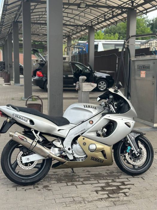 Yamaha YZF 600 R