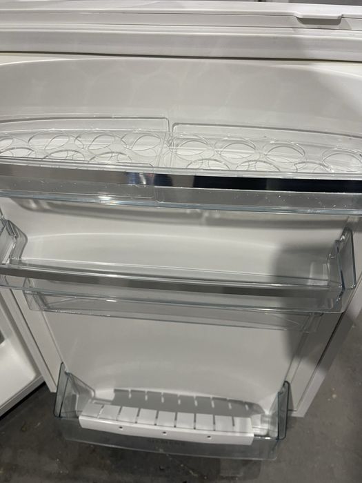 Холодильник Siemens.