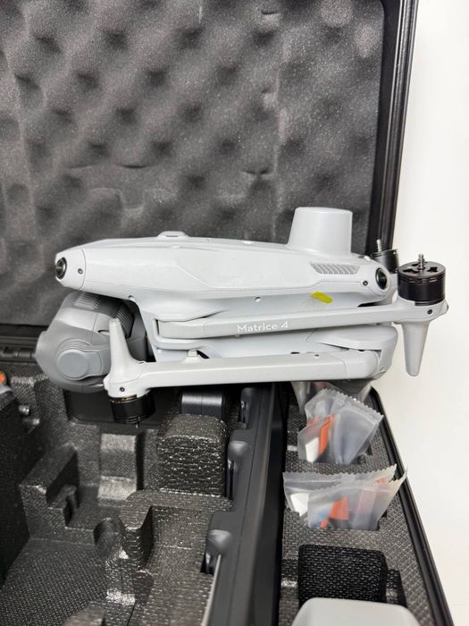 Дрон Dji Matrice 4 т комплект