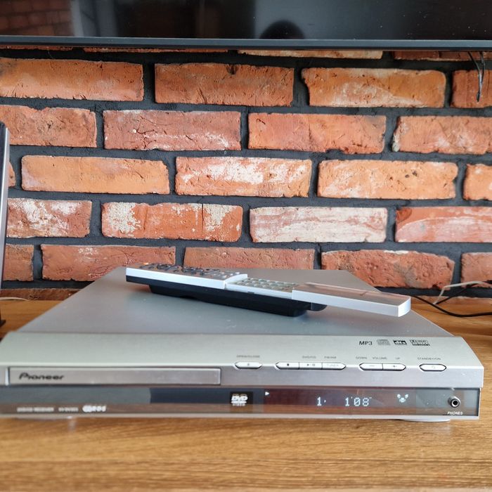 Zestaw Pioneer xv-dv303