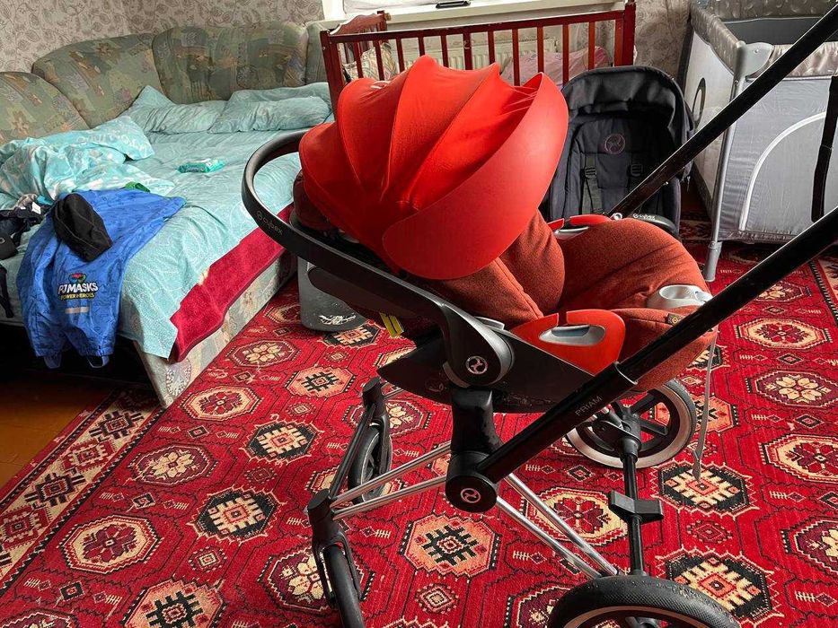 Автокрісло Cybex Cloud Z з базою.