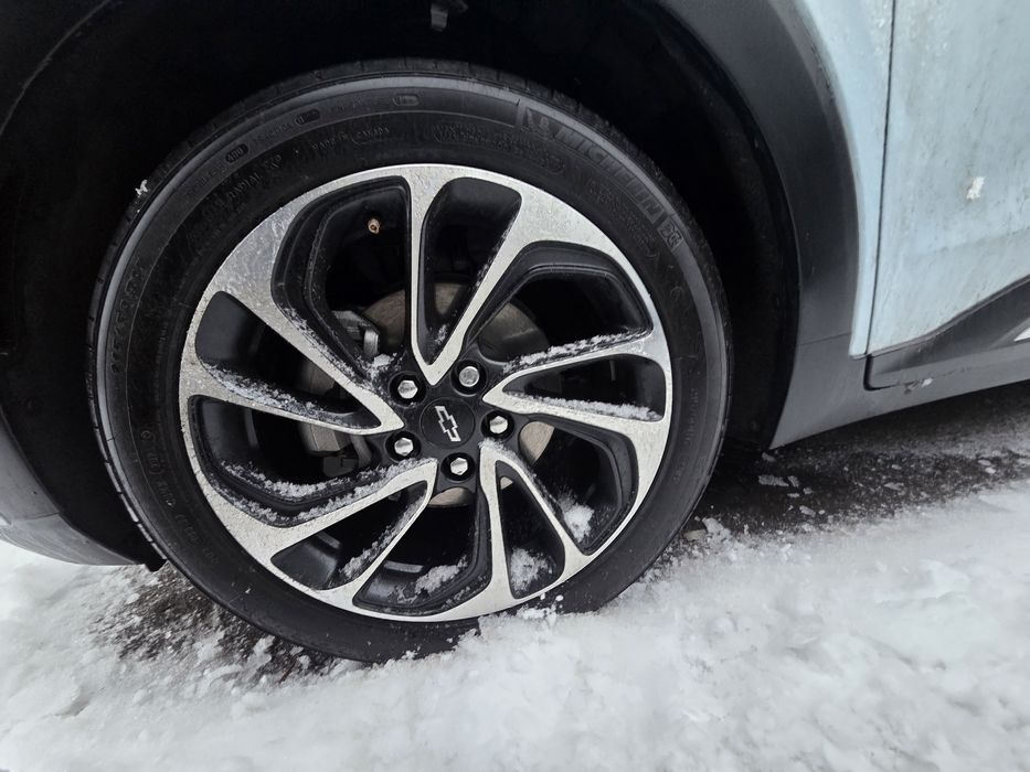 Разборка Chevrolet Bolt EUV фара бампер капот дверь