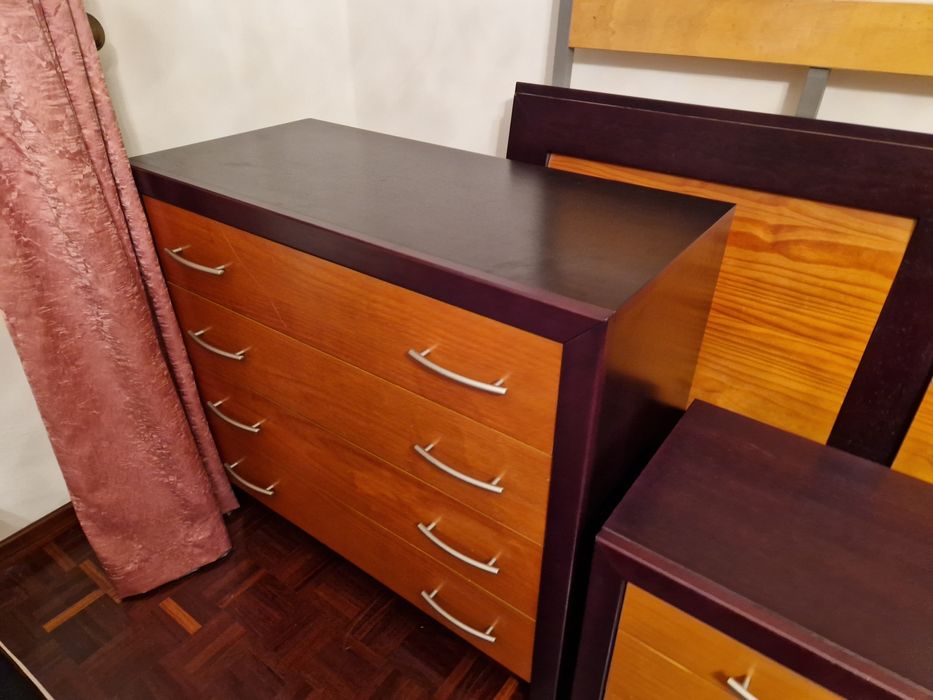 Quarto completo em.madeira maciça