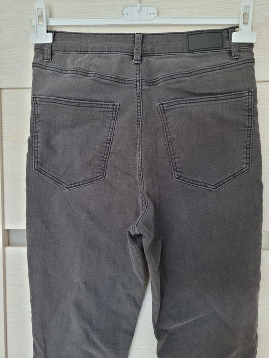 S L30 Vero Moda Julia flex super high rise spodnie damskie jeansy dżin