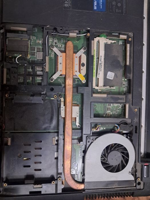 Asus x52N не робочий