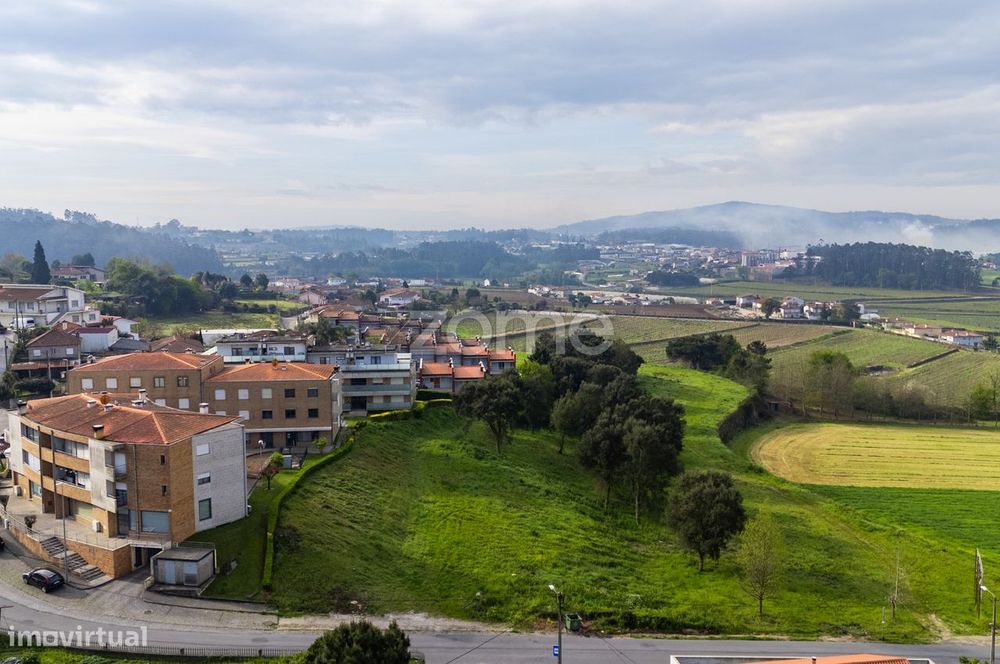Terreno Urbanizável em Moure, Barcelos.