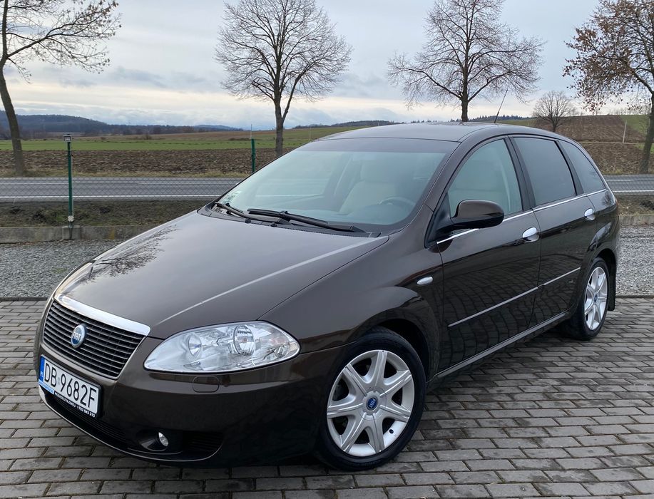 Fiat Croma 1.9 jtdm 150KM alusy klimatronic grzane fotele zadbany