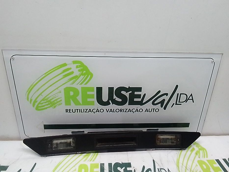 Embelezador Tampa Mala/Farolim Matricula Audi A6 Avant (4F5, C6)