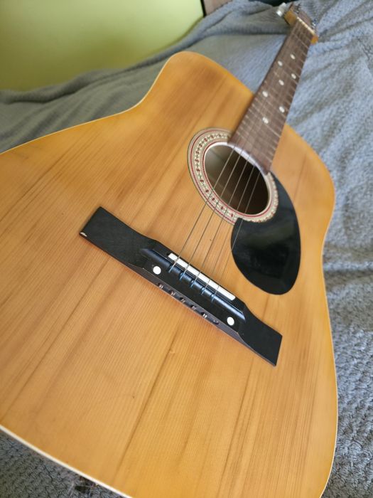 Gitara akustyczna