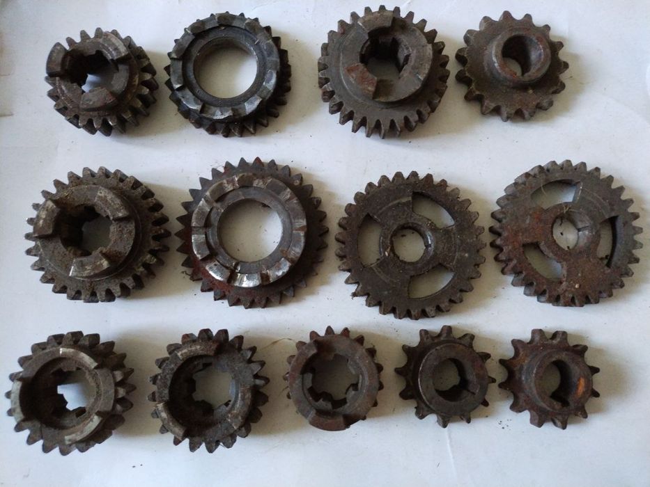 Шестерни мотоцикла Минск