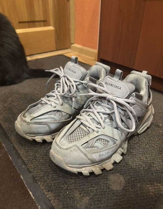 Balenciaga track 1 grey