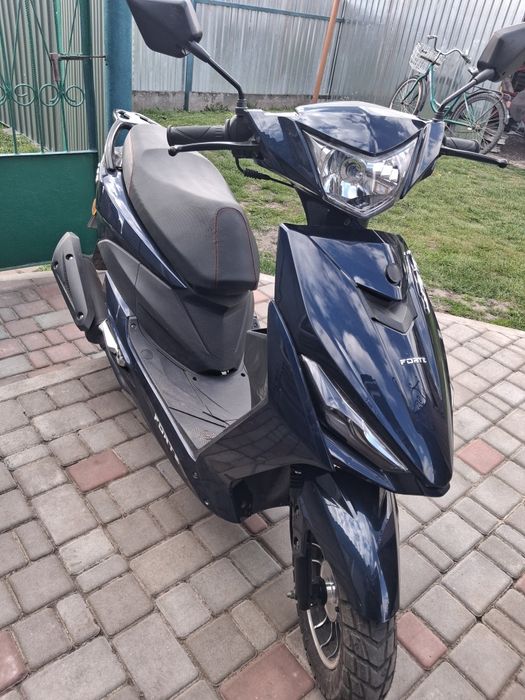 Продаю скутер  Forte JOG 80
