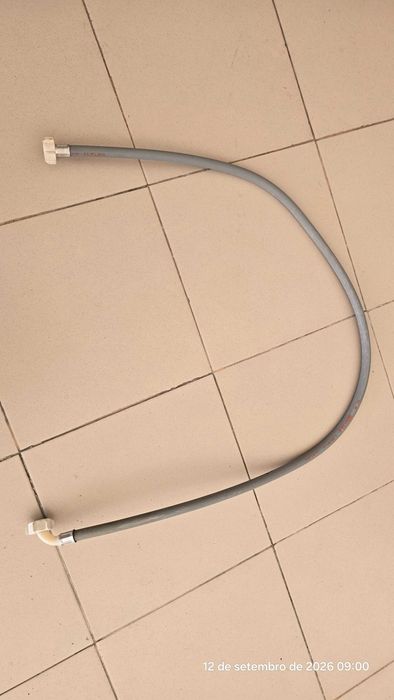 Mangueira para ligação de água á máquina de loiça / Roupa