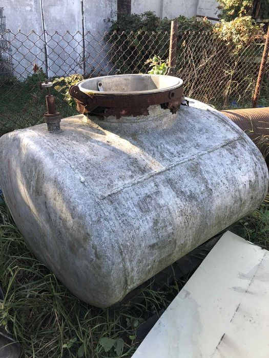 Бочки алюмініві б.у цілі