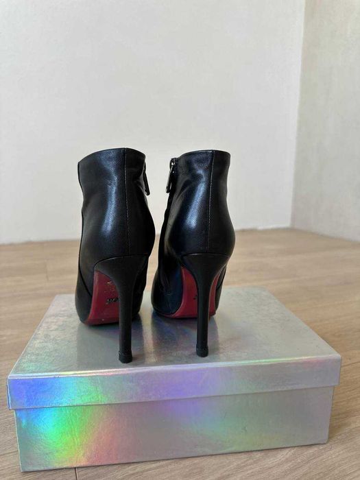 Жіночі ботільйони Miraton