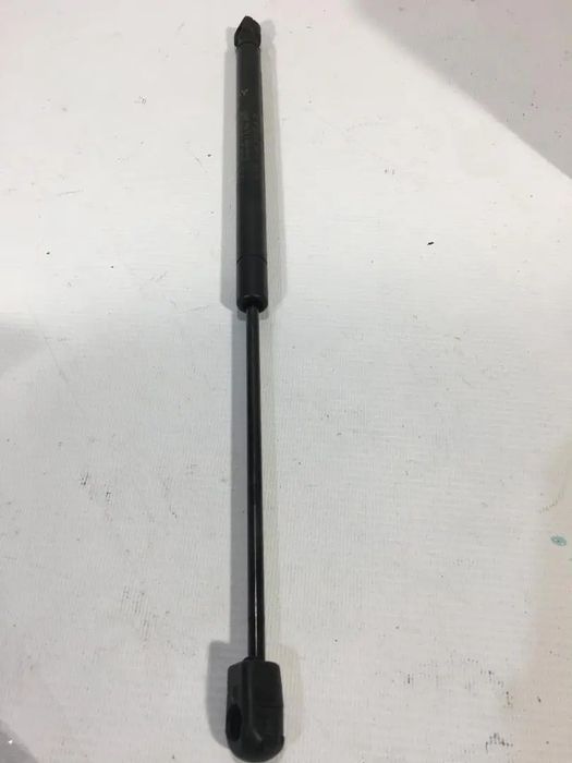 Амартизаторы капота JEEP Cherokee