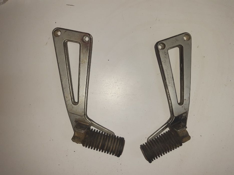 Suzuki dr 650 rok 90-95 podnóżki sety czesci