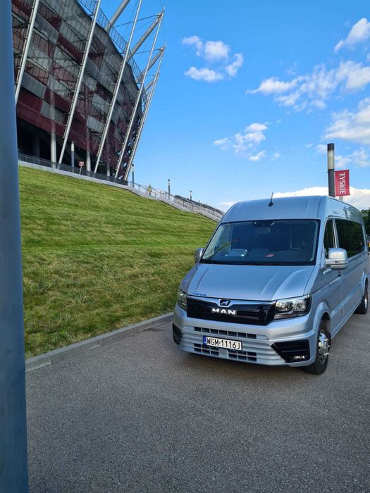 Wynajem busów Komorowscy-Bus od 8 do 20 osób na każdą okazję!