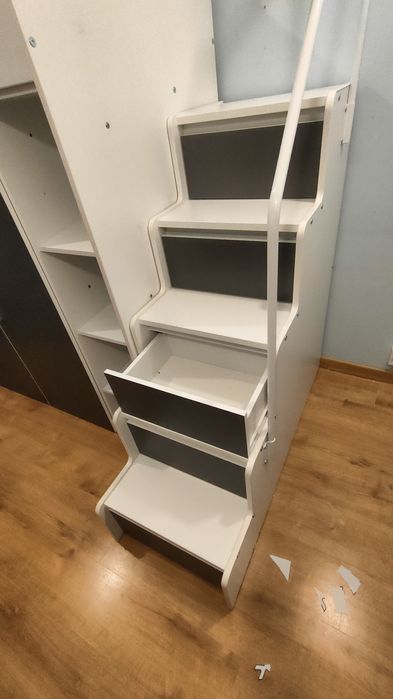 Łóżko piętrowe młodzieżowe z szafą