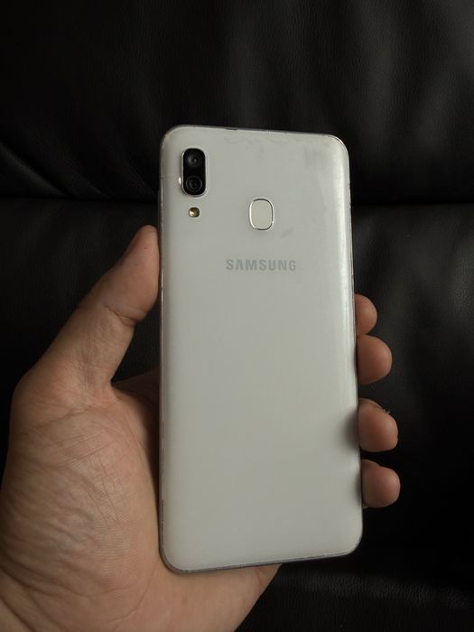 смартфон samsung a30