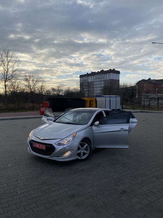 Продам Hyndai Sonata Hybrid 2014 Р