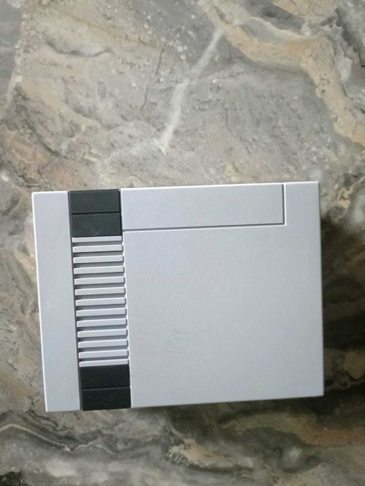 Gra telewizyjna retro konsola do gier 8-bit 620 gier 2 pady mini