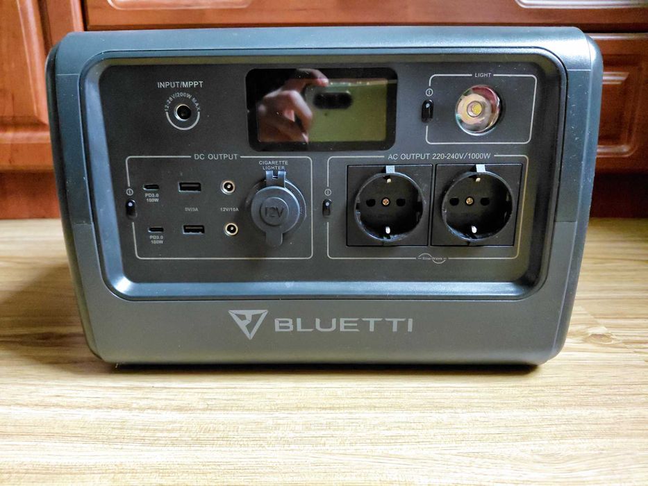 Портативна станція BLUETTI EB70