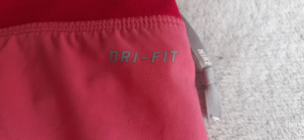 Шортики для девушки NIKE!
