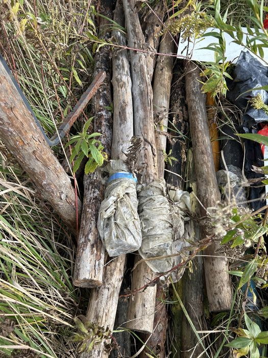 Stęple drewniane sosnowe na ogrodzenie słupki strop