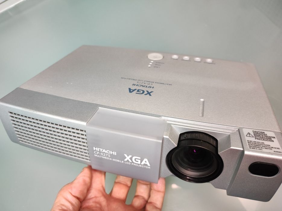 Projector Hitachi CP-X275