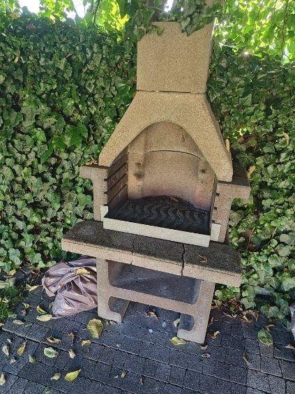 Grill ogrodowy grillowanie
