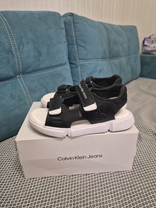 Босоніжки Calvin klein 36 розмір