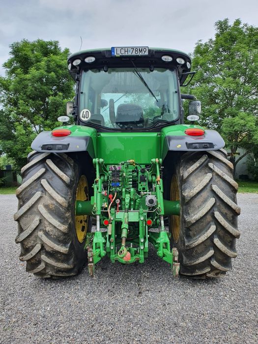 Ciągnik John Deere 8310r